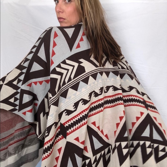 Sisters Southeastern Tribal Boho Poncho for Women - Picture 7 of 15